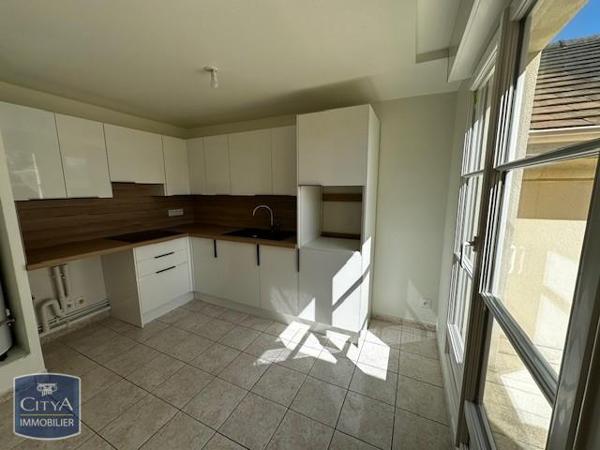 Appartement à louer 4 pièces 73.3m² Rambouillet (78120)