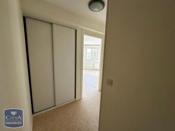 Appartement à louer 4 pièces 73.3m² Rambouillet (78120)