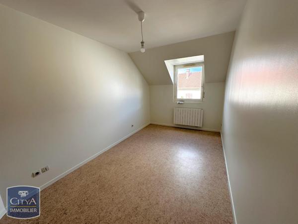 Appartement à louer 4 pièces 73.3m² Rambouillet (78120)