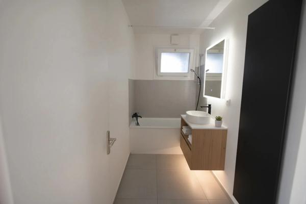 Appartement à vendre 3 pièces ACHERES (78), en hypercentre un 3 pièces avec cave et parking dans un parc arboré