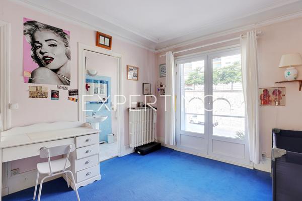 Suresnes (92150) Maison de charme de 215 m2 avec jardin , sur parcelle de 345 m2