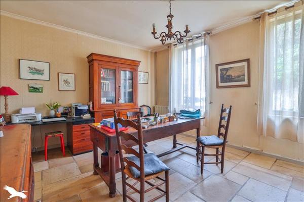 Maison à vendre 400 000 € Barbezieux-Saint-Hilaire 13 p 345 m² DPE C