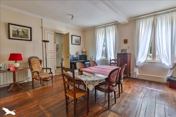 Maison à vendre 400 000 € Barbezieux-Saint-Hilaire 13 p 345 m² DPE C