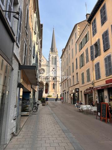 Pau Hyper centre T2 parfait état