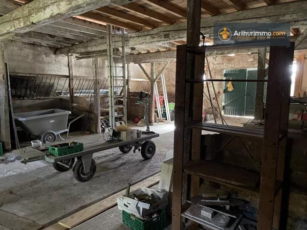 Vente                                                      Château
                        
                     10 pièces                      805 m2                     à Carbonne