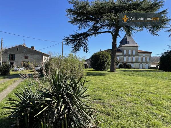 Vente                                                      Château
                        
                     10 pièces                      805 m2                     à Carbonne