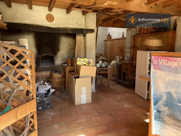 Vente                                                      Château
                        
                     10 pièces                      805 m2                     à Carbonne