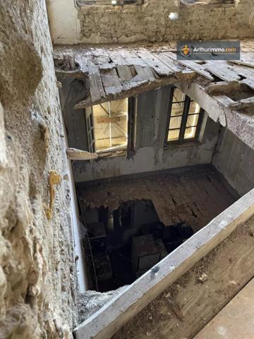 Vente                                                      Château
                        
                     10 pièces                      805 m2                     à Carbonne