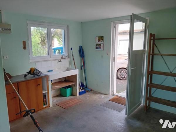 PARIGNE L'EVEQUE, campagne, maison de 3 chambres dont 1 de plain-pied.