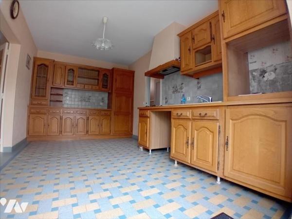 PARIGNE L'EVEQUE, campagne, maison de 3 chambres dont 1 de plain-pied.