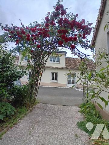 PARIGNE L'EVEQUE, campagne, maison de 3 chambres dont 1 de plain-pied.