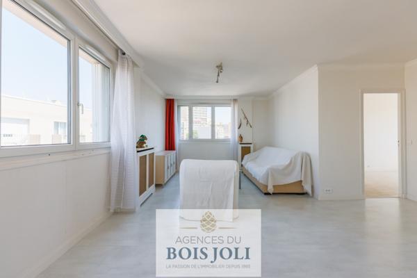 Appartement
                                                                                                                                                                                                                                                                                                                        2 pièce(s)                                                                                                                                                                                                          1 chambre(s)                                                                                                                                                                                                          57  m²