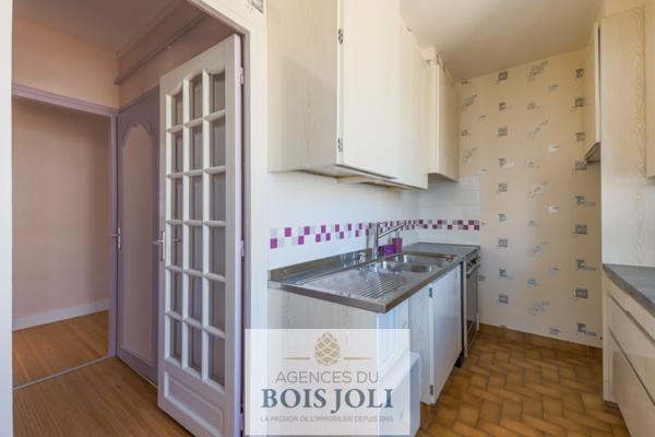 Appartement
                                                                                                                                                                                                                                                                                                                        2 pièce(s)                                                                                                                                                                                                          1 chambre(s)                                                                                                                                                                                                          57  m²