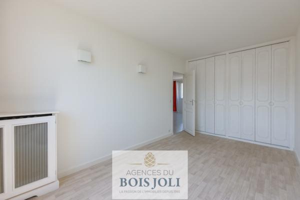 Appartement
                                                                                                                                                                                                                                                                                                                        2 pièce(s)                                                                                                                                                                                                          1 chambre(s)                                                                                                                                                                                                          57  m²