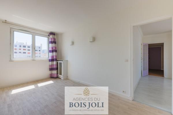 Appartement
                                                                                                                                                                                                                                                                                                                        2 pièce(s)                                                                                                                                                                                                          1 chambre(s)                                                                                                                                                                                                          57  m²