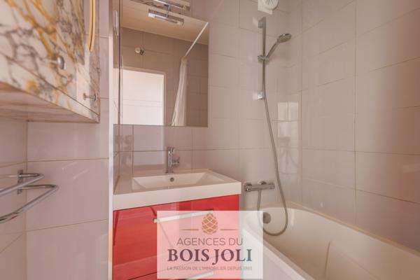 Appartement
                                                                                                                                                                                                                                                                                                                        2 pièce(s)                                                                                                                                                                                                          1 chambre(s)                                                                                                                                                                                                          57  m²