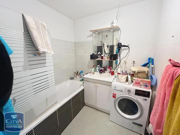 Appartement à louer 3 pièces 57.6m² Vannes (56000)