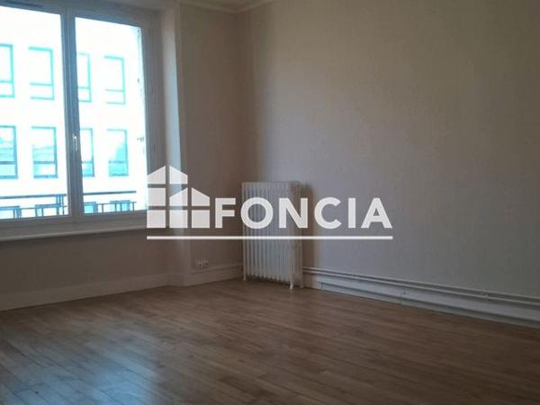 Location Appartement 2 pièces 67.1 m² - 10 RUE COLBERT Brest 29200