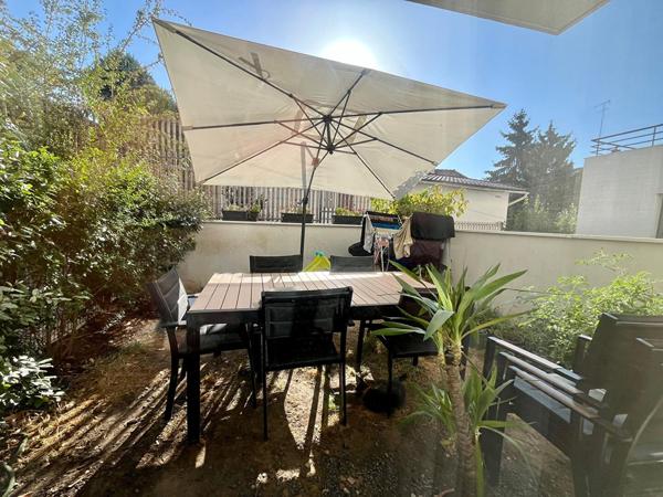 Appartement Noisy Le Sec 3 pièce(s) 59 m2