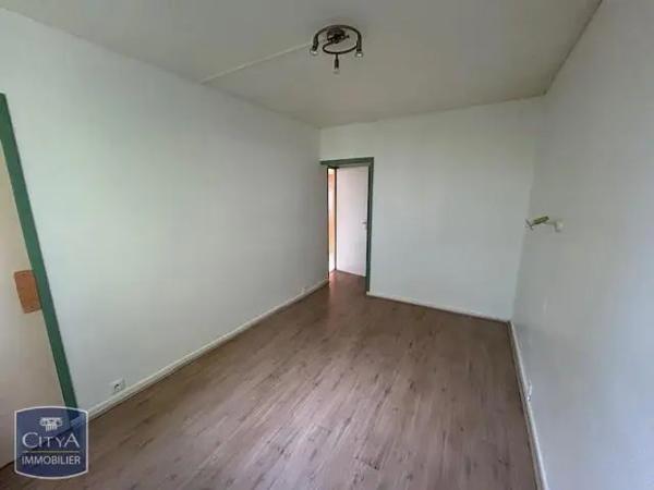 Appartement à louer 4 pièces 66.3m²