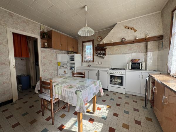Maison - 5 pièces de 90 m2 habitable + 90 m2 RDC à Froges