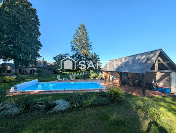 RARE. MAISON avec dépendances et piscine sur très grande parcelle.