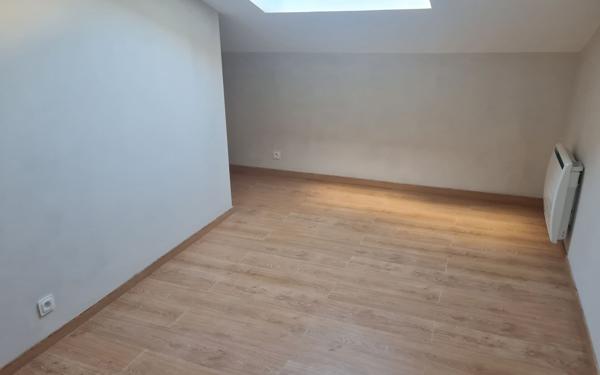 Maison à louer    4 pièces • 77 m2 Roubaix