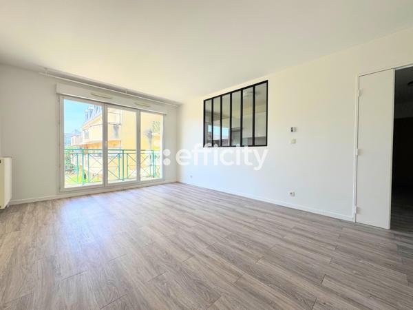Appartement
         3 pièces
        - 70 m² 235 000 € *