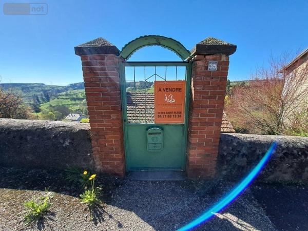 Maison à vendre à Saint-Flour dans le Cantal (15100), ref : 044/1102