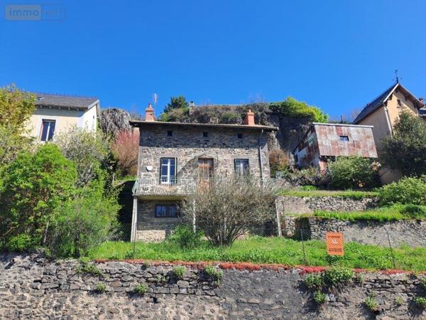 Maison à vendre à Saint-Flour dans le Cantal (15100), ref : 044/1102