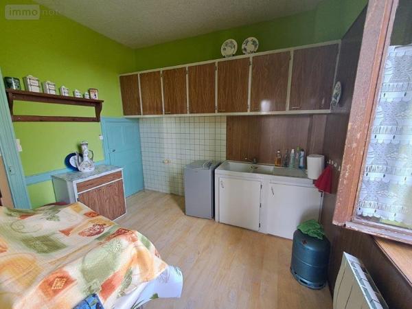 Maison à vendre à Saint-Flour dans le Cantal (15100), ref : 044/1102