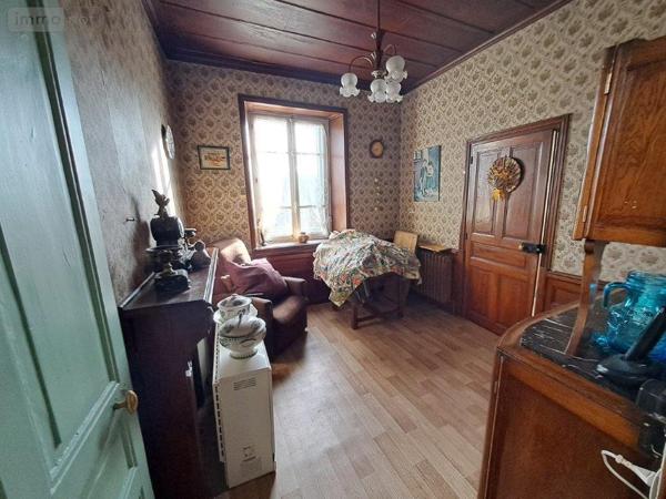 Maison à vendre à Saint-Flour dans le Cantal (15100), ref : 044/1102