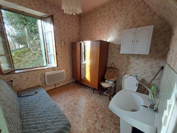 Maison à vendre à Saint-Flour dans le Cantal (15100), ref : 044/1102