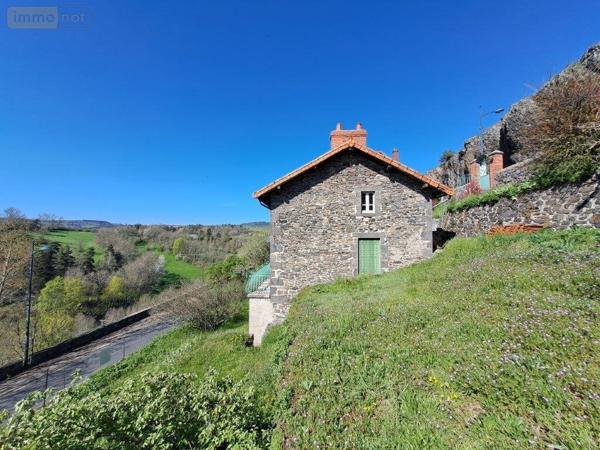 Maison à vendre à Saint-Flour dans le Cantal (15100), ref : 044/1102