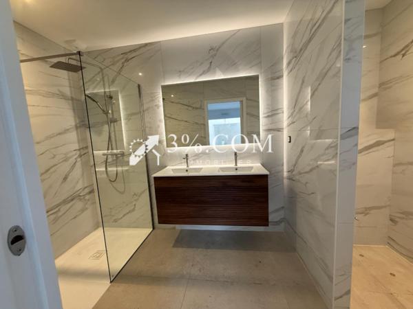 Villa 6 pièce(s) 3 chambre(s) 176 m²