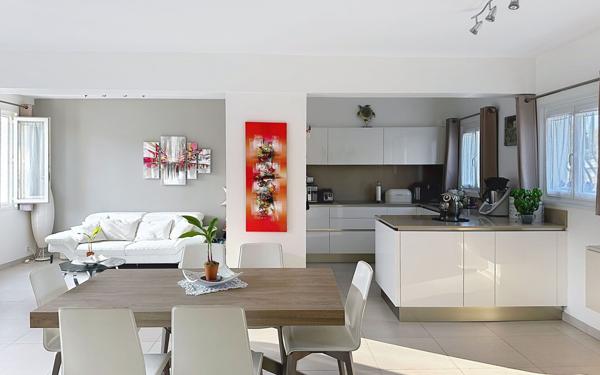 Maison à vendre    5 pièces • 103,90 m2 Antibes