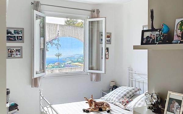 Maison à vendre    5 pièces • 103,90 m2 Antibes