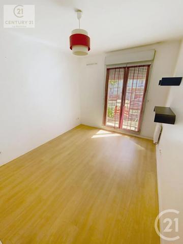 Appartement F4 à vendre  4 pièces - 83,48 m 2   MANTES LA JOLIE  - 78
