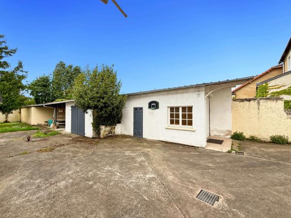 Dept de la vienne (86) Maison de ville à vendre 8 pièces CHATELLERAULT (86)