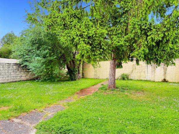 Dept de la vienne (86) Maison de ville à vendre 8 pièces CHATELLERAULT (86)