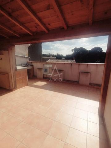 MAISON DE CARACTERE  AVEC TERRASSE