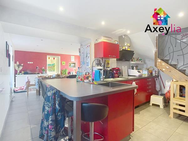 Charlieu (42190) A VENDRE - SECTEUR CHARLIEU - MAISON RÉNOVÉE AVEC DÉPENDANCES ET TERRAIN