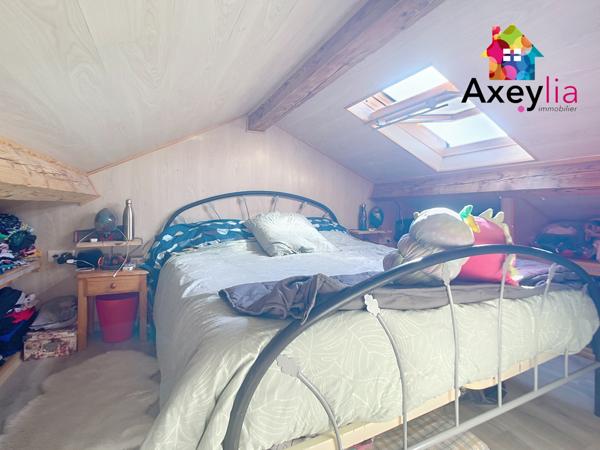 Charlieu (42190) A VENDRE - SECTEUR CHARLIEU - MAISON RÉNOVÉE AVEC DÉPENDANCES ET TERRAIN