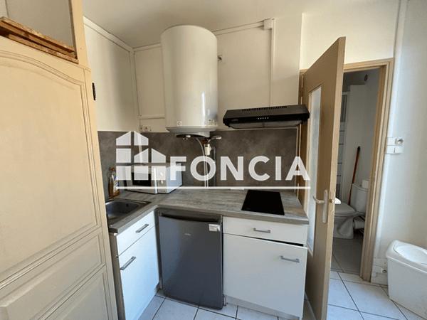 Location Studio meublé 11.12 m² - 37 RUE JEAN JACQUES ROUSSEAU Manosque 04100