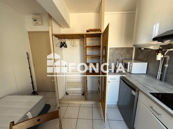 Location Studio meublé 11.12 m² - 37 RUE JEAN JACQUES ROUSSEAU Manosque 04100