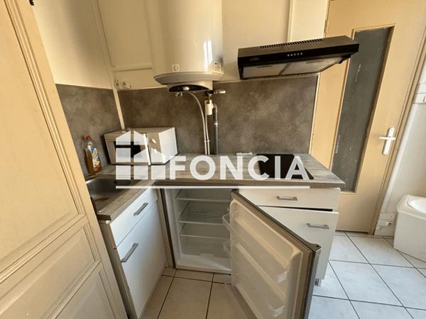 Location Studio meublé 11.12 m² - 37 RUE JEAN JACQUES ROUSSEAU Manosque 04100