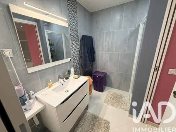 Maison à vendre 6 pièces 157 m² Villecresnes