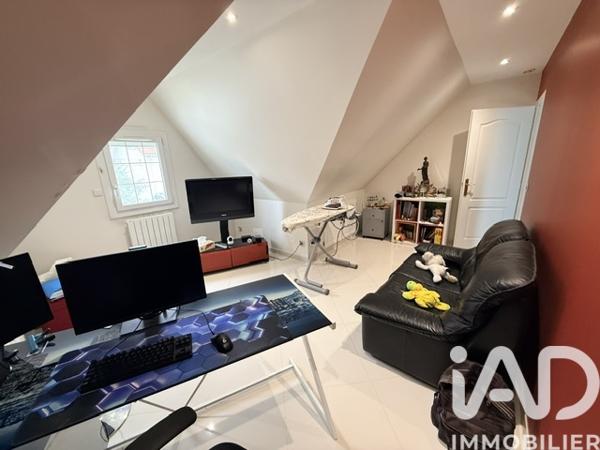 Maison à vendre 6 pièces 157 m² Villecresnes