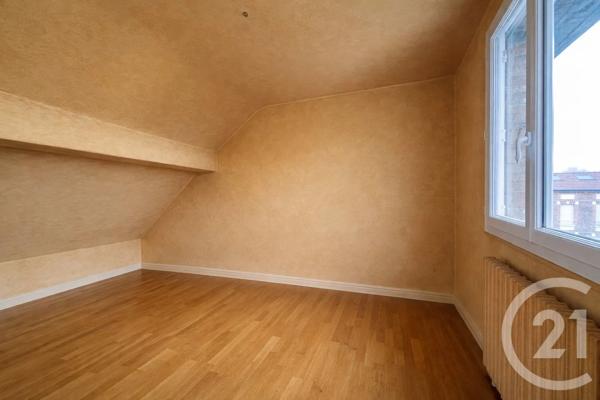 Maison à vendre  6 pièces - 140,54 m 2   SURESNES  - 92