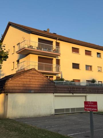 Bel appartement  T3, 65 m2 avec ascenseur, balcon et tennis dans quartier recherché  - 205 000  - DPE C
